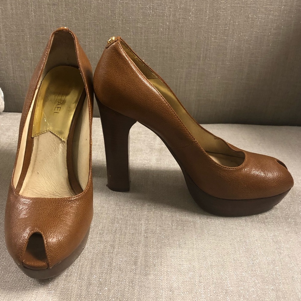 Michael Kors Peep toe